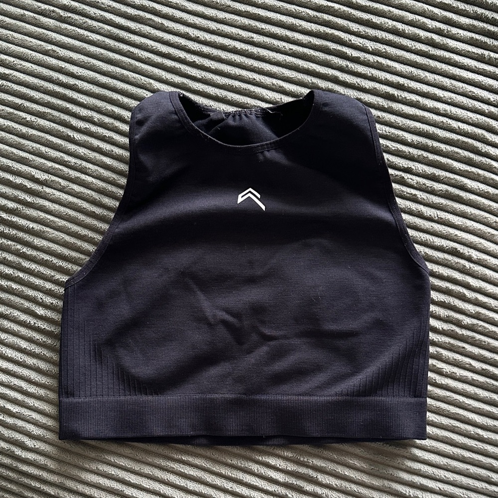 Oner Active crop top size small black